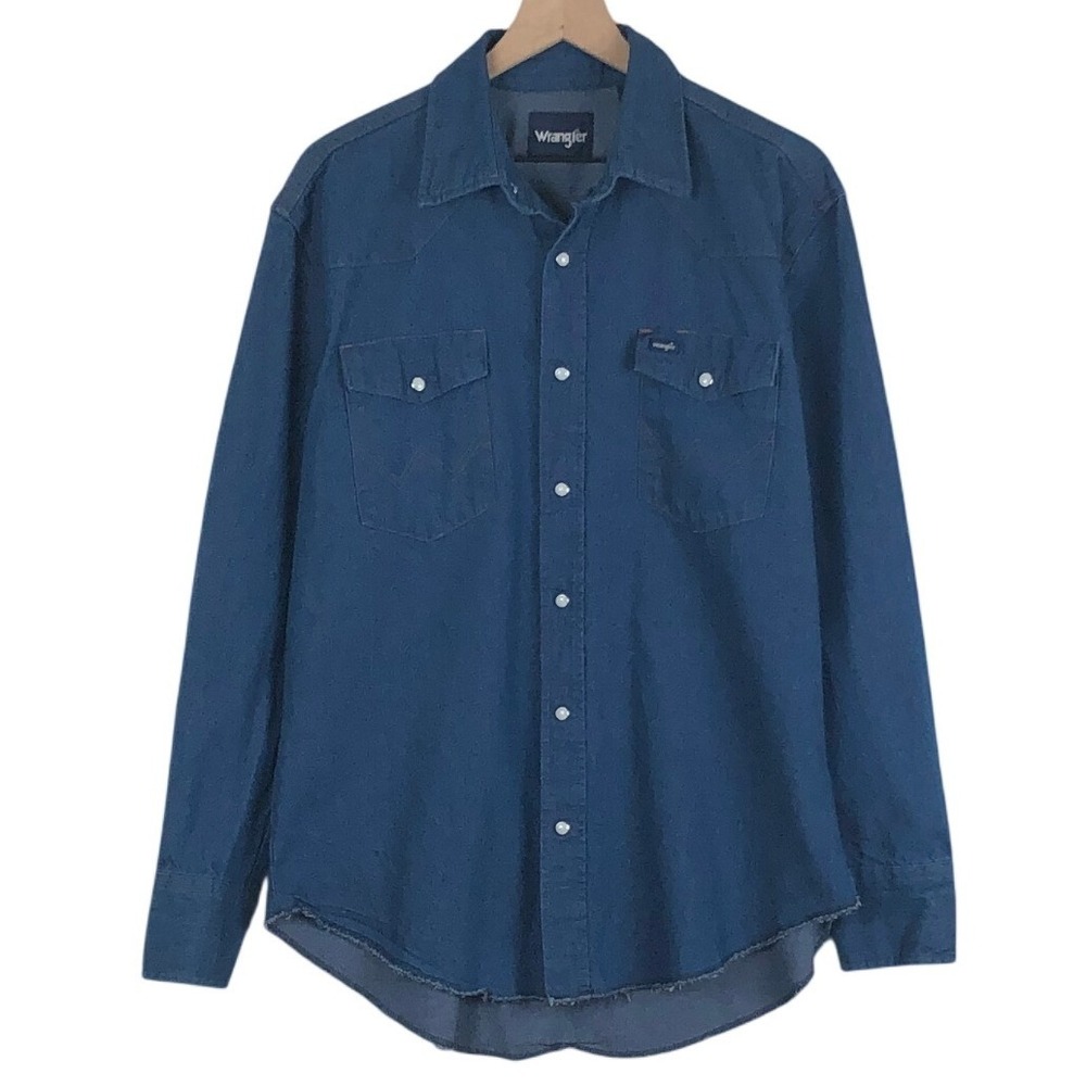 VTG WRANGLER Western Pearl Snap Denim Shirt Men's L Blue Cotton Frayed Hem